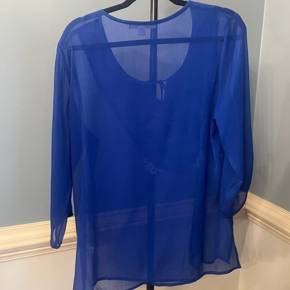 Boston proper blue Sheer Blouse with White Embroidery and sequins size large - Picture 3 of 4